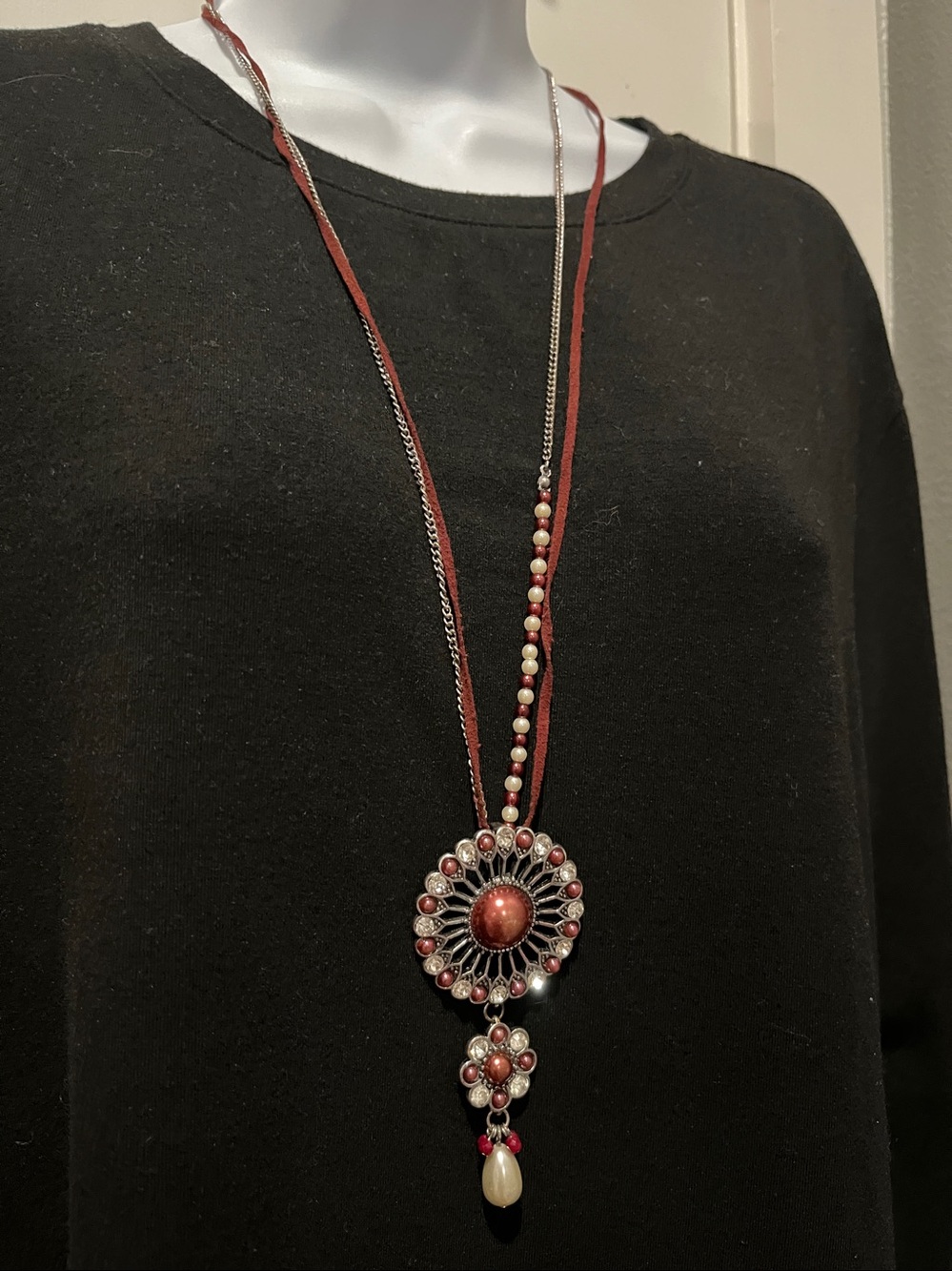 1946 signed Pink Pearl Sunburst Drop Necklace — Feminine Pendant Accent